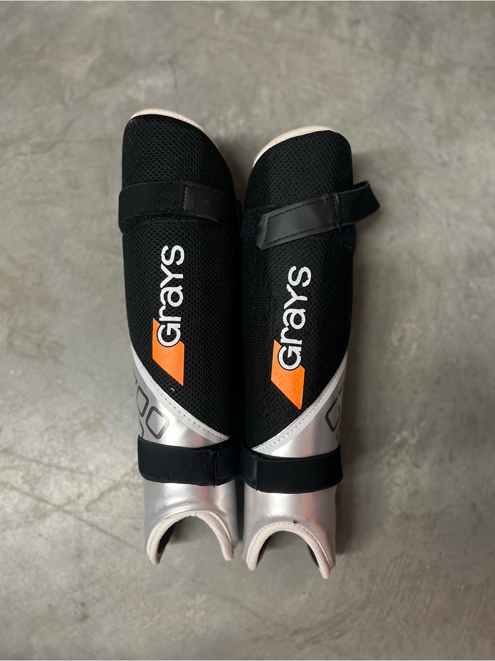 Grays G700 Pro field hockey shinguards